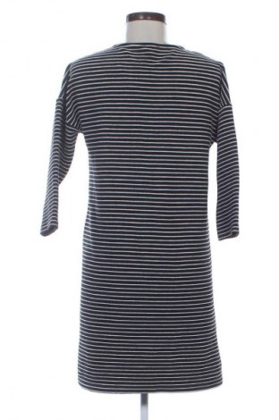 Рокля Mango, Размер M, Цвят Многоцветен, Цена 9,98 €