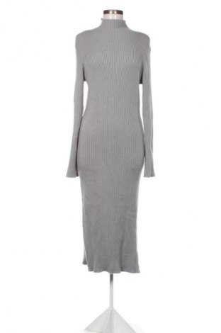 Рокля Milano Italy, Размер L, Цвят Сив, Цена 12,27 €
