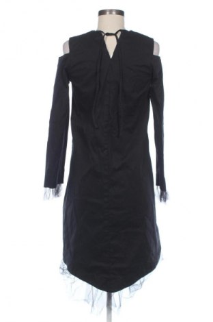 Рокля Negative, Размер M, Цвят Черен, Цена 14,82 €