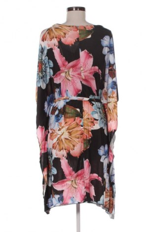 Рокля New Style, Размер M, Цвят Многоцветен, Цена 11,24 €
