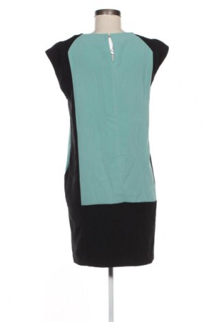 Рокля Pinko, Размер S, Цвят Многоцветен, Цена 83,34 €