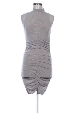 Рокля Pretty Little Thing, Размер M, Цвят Сив, Цена 18,40 €