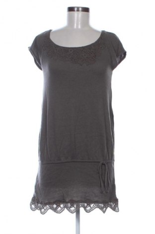 Kleid Promod, Größe M, Farbe Grün, Preis 8,99 €