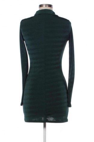 Šaty  Pull&Bear, Velikost S, Barva Zelená, Cena  109,00 Kč