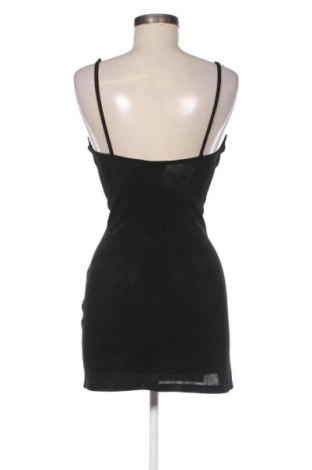 Φόρεμα Pull&Bear, Μέγεθος S, Χρώμα Μαύρο, Τιμή 21,99 €