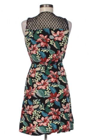Φόρεμα Q/S by S.Oliver, Μέγεθος M, Χρώμα Πολύχρωμο, Τιμή 29,99 €