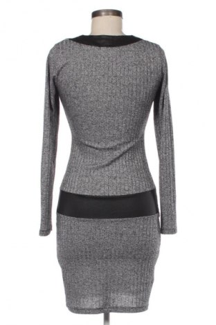 Рокля Rensix, Размер S, Цвят Многоцветен, Цена 12,27 €