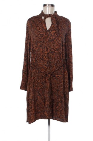 Рокля Reserved, Размер M, Цвят Многоцветен, Цена 11,51 €
