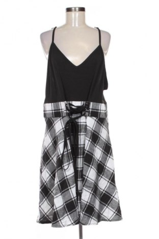 Рокля SHEIN, Размер XXL, Цвят Многоцветен, Цена 2,55 €