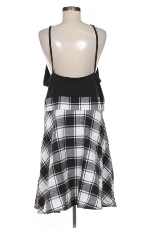 Рокля SHEIN, Размер XXL, Цвят Многоцветен, Цена 2,55 €