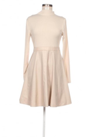 Šaty  SHEIN, Velikost M, Barva Krémová, Cena  369,00 Kč
