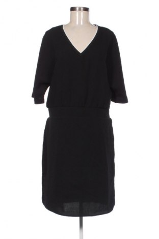 Рокля Scotch & Soda, Размер M, Цвят Черен, Цена 60,33 €