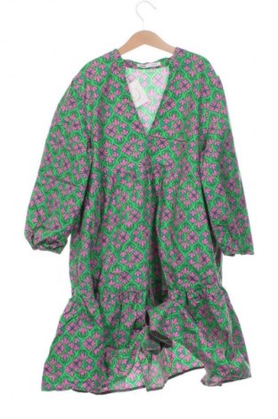Рокля Sinsay, Размер S, Цвят Многоцветен, Цена 14,82 €