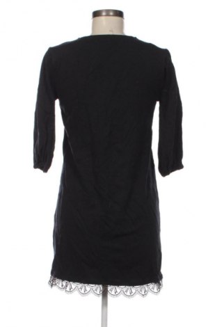 Šaty  Sinsay, Velikost S, Barva Černá, Cena  119,00 Kč