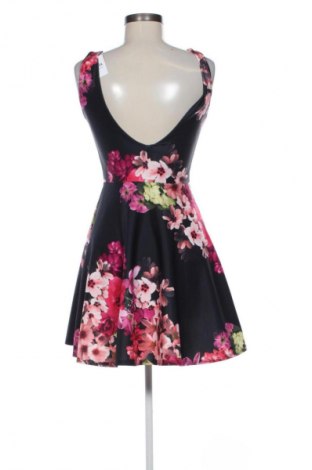 Φόρεμα Sisters Point, Μέγεθος S, Χρώμα Πολύχρωμο, Τιμή 9,99 €