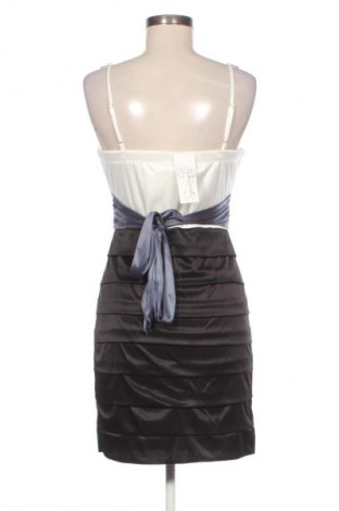 Šaty  Speechless, Velikost L, Barva Vícebarevné, Cena  2 099,00 Kč