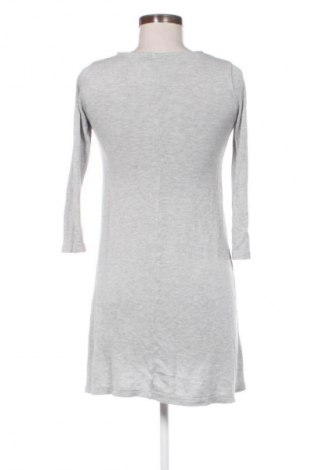 Рокля Stradivarius, Размер S, Цвят Сив, Цена 14,31 €