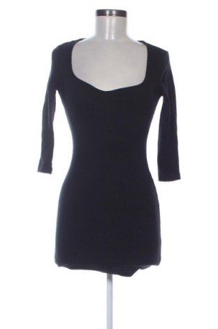 Kleid Stradivarius, Größe M, Farbe Schwarz, Preis 1,99 €