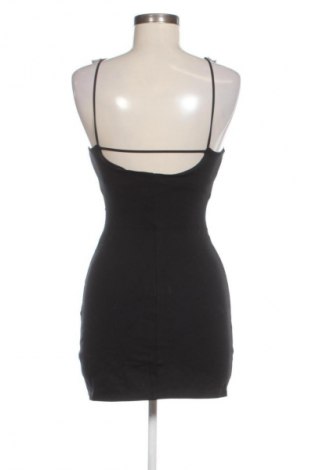 Šaty  Stradivarius, Velikost XS, Barva Černá, Cena  159,00 Kč