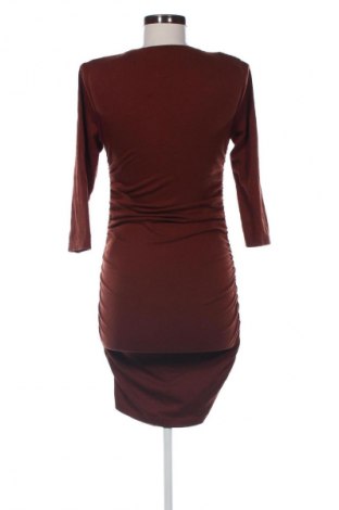 Рокля Stradivarius, Размер M, Цвят Кафяв, Цена 20,45 €