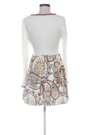 Рокля Unbranded, Размер M, Цвят Многоцветен, Цена 8,18 €