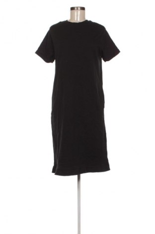 Рокля Pull&Bear, Размер M, Цвят Черен, Цена 9,20 €