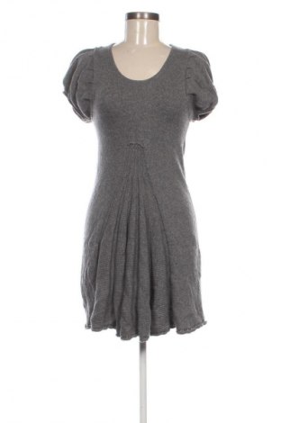 Šaty  United Colors Of Benetton, Velikost XXL, Barva Šedá, Cena  159,00 Kč