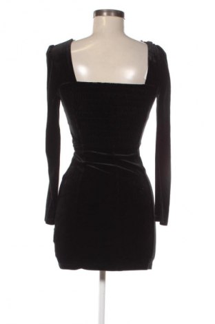 Šaty  Urban Outfitters, Velikost XS, Barva Černá, Cena  269,00 Kč