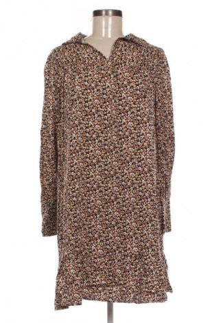 Рокля Vero Moda, Размер M, Цвят Многоцветен, Цена 2,04 €