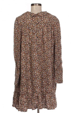 Рокля Vero Moda, Размер M, Цвят Многоцветен, Цена 2,04 €