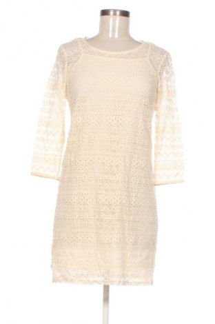 Рокля Vero Moda, Размер XS, Цвят Екрю, Цена 29,14 €