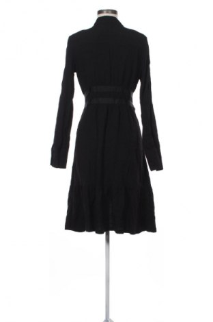 Φόρεμα Whiite, Μέγεθος M, Χρώμα Μαύρο, Τιμή 26,99 €