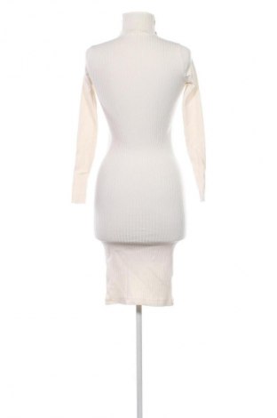 Рокля Zara, Размер S, Цвят Екрю, Цена 11,75 €