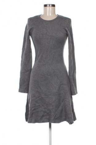 Rochie Zara, Mărime M, Culoare Gri, Preț 58,99 Lei