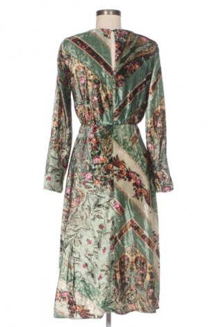 Рокля Zara, Размер M, Цвят Многоцветен, Цена 7,66 €