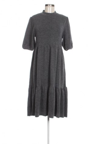 Рокля Zara, Размер M, Цвят Сив, Цена 13,29 €