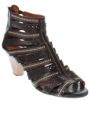 Сандали Pikolinos, Размер 38, Цвят Многоцветен, Цена 40,39 €