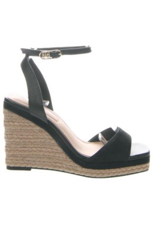 Sandały Tommy Hilfiger, Rozmiar 38, Kolor Czarny, Cena 594,99 zł, #135371493