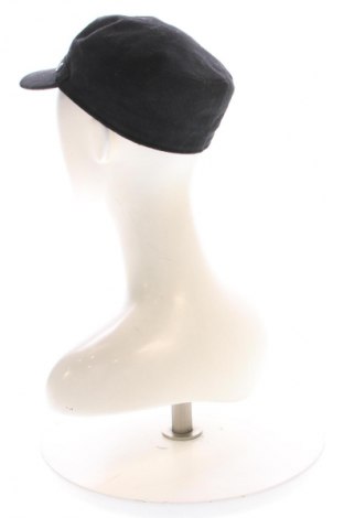 Шапка Bugatti, Цвят Черен, Цена 20,00 €