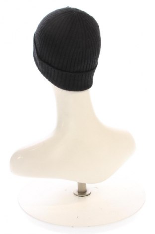 Čepice  Lacoste, Barva Černá, Cena  629,00 Kč