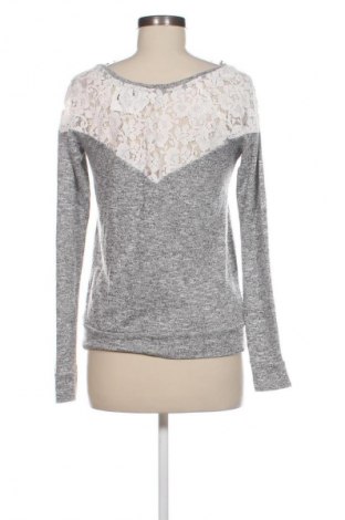 Дамска блуза Tally Weijl, Размер S, Цвят Сив, Цена 3,57 €