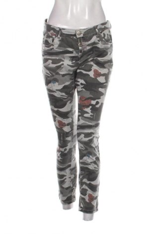 Дамски дънки Unbranded, Размер M, Цвят Многоцветен, Цена 23,51 €