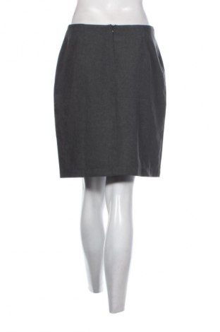 Пола Unbranded, Размер M, Цвят Сив, Цена 2,04 €