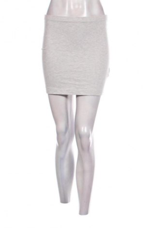 Пола Amisu, Размер S, Цвят Сив, Цена 2,04 €