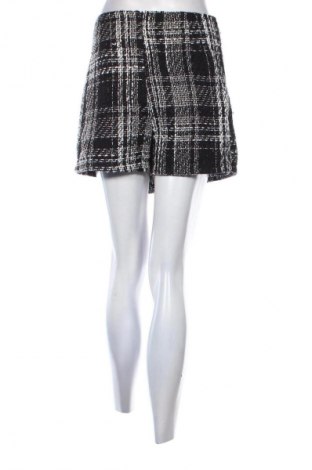 Пола - панталон Amisu, Размер L, Цвят Многоцветен, Цена 2,55 €