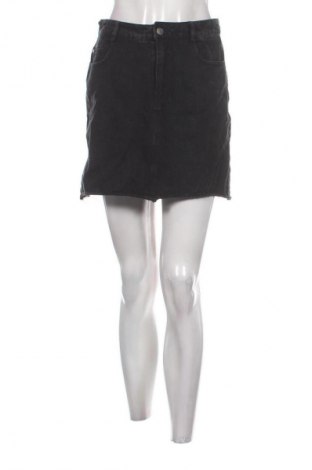 Пола Cropp, Размер S, Цвят Черен, Цена 2,04 €