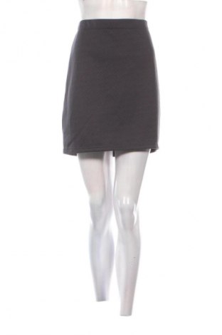 Пола Cubus, Размер L, Цвят Сив, Цена 3,06 €