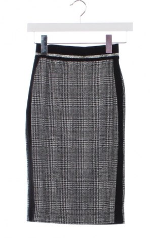 Пола Daphne, Размер XS, Цвят Многоцветен, Цена 2,04 €