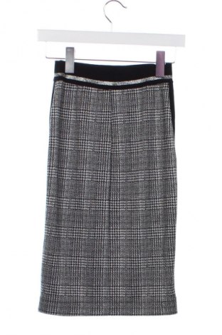 Пола Daphne, Размер XS, Цвят Многоцветен, Цена 2,04 €