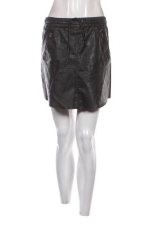 Пола Distrikt Norrebro, Размер S, Цвят Черен, Цена 2,04 €